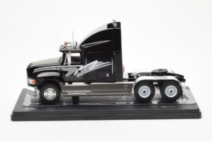 Ford Aeromax Must IXO 1:43