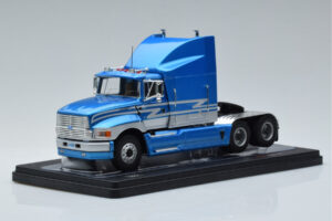 Ford Aeromax Sinine IXO 1:43 TR127