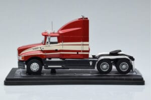 Ford Aeromax Punane IXO 1:43 TR108 Metall - pilt 3/6