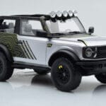 Ford Bronco RTR Iconic Hõbedane GT Spirit 1:18 - image 4 of 6