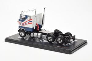 Ford CL 9000 Valge Sinine IXO 1:43 TR177 Metall - pilt 2/4