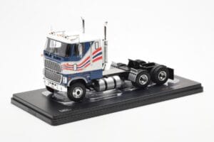 Ford CL 9000 Valge Sinine IXO 1:43 TR177 Metall - pilt 3/4
