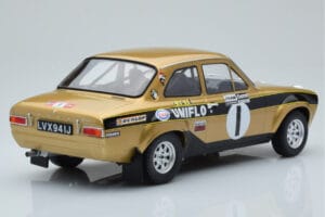 Ford Escort Mk1 RS1600 Night Version #1 R. Clark / J. Porter Rally Wales 1972 IXO 1:18 18RMC100 Metall - pilt 2/6