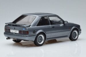 Ford Escort Mk4 RS Turbo S Hall MCG 1:18 MCG18272 Metall - pilt 2/6