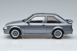 Ford Escort Mk4 RS Turbo S Hall MCG 1:18 MCG18272 Metall - pilt 3/6