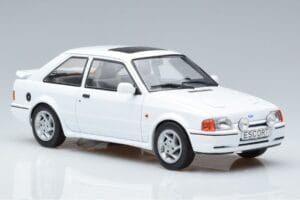 Ford Escort Mk4 RS Turbo S Valge MCG 1:18 MCG18271 Metall - pilt 4/6