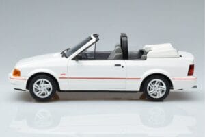 Ford Escort Mk4 XR3i Kabriolett Otto 1:18 OT398 Vaik - pilt 3/6