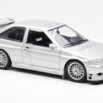 Ford Escort RS Cosworth Tänavaversioon Hõbedane UT Models 1:18 - image 6 of 6