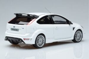 Ford Focus RS Mk2 Valge Otto 1:18 OT977 Vaik - pilt 2/6