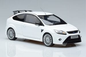 Ford Focus RS Mk2 Valge Otto 1:18 OT977 Vaik - pilt 4/6