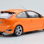 Ford Focus Mk2 ST 2.5 Electric Oranž Otto 1:18 - image 2 of 6