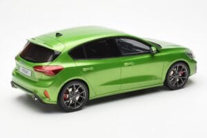 Ford Focus Mk5 ST Phase 2 Mean Roheline Otto 1:18 OT450 Vaik - pilt 2/6