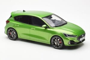 Ford Focus Mk5 ST Phase 2 Mean Roheline Otto 1:18 OT450 Vaik - pilt 4/6