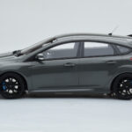 Ford Focus RS Mk3 Stealth Hall Otto 1:18 - image 3 of 6