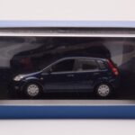 Ford Fusion Sinine Minichamps 1:43 - image 4 of 4