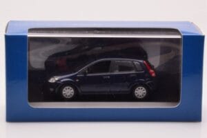 Ford Fusion Sinine Minichamps 1:43 403082205 Metall - pilt 4/4