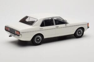 Ford Granada Mk1 Valge MCG 1:18 MCG18395 Metall - pilt 2/6