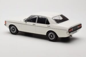 Ford Granada Mk1 Valge MCG 1:18 MCG18395 Metall - pilt 5/6