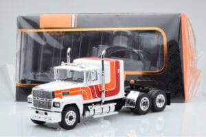 Ford LTL 9000 Valge Punane Oranž IXO 1:43 TR094 Metall - pilt 5/5