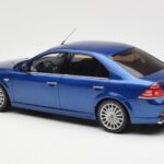 Ford Mondeo ST220 Performance Sinine Otto 1:18 - image 5 of 6