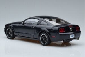 Ford Mustang GT S197 Bullitt AUTOart 1:18 73067 Metall - pilt 6/7