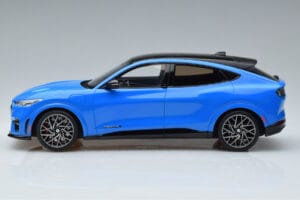 Ford Mustang Mach-E GT Performance Sinine Otto 1:18 OT414 Vaik - pilt 3/6