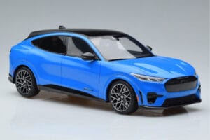 Ford Mustang Mach-E GT Performance Sinine Otto 1:18 OT414 Vaik - pilt 4/6