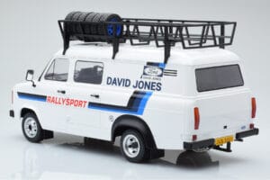 Ford Transit Mk2 Van Team David Jones Rally Assistance IXO 1:18 18RMC033XE Metall - pilt 5/6