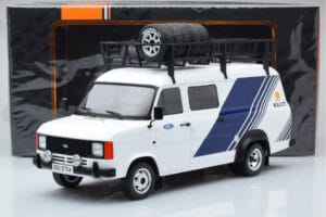 Ford Transit Mk2 Van Team Ford Rally Assistance IXO 1:18 18RMC058XE Metall - pilt 6/6