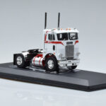 Freightliner COE Valge IXO 1:43 TR128 - image 4 of 6