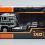 Freightliner FLA Valge Roheline IXO 1:43 - image 4 of 4