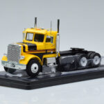 Freightliner FLC120 64T Kollane IXO 1:43 TR116