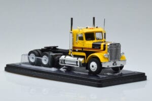 Freightliner FLC120 64T Kollane IXO 1:43 TR116 Metall - pilt 4/6