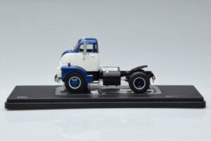 GMC 950 COE Sinine Valge IXO 1:43 TR150 Metall - pilt 3/6