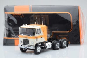 GMC Astro 95 Beež Valge IXO 1:43 TR167 Metall - pilt 5/5