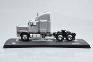 GMC General SBFA Hõbe IXO 1:43 TR166 Metall - pilt 3/6