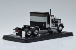 GMC General Hõbedane Must IXO 1:43 TR117 Metall - pilt 2/6