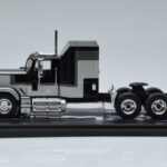 GMC General Hõbedane Must IXO 1:43 TR117 - image 3 of 6