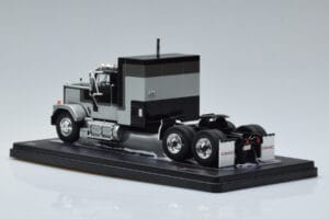 GMC General Hõbedane Must IXO 1:43 TR117 Metall - pilt 5/6