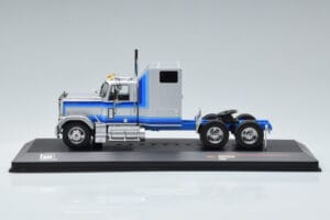 GMC General Hõbedane IXO 1:43 TR079 Metall - pilt 3/6