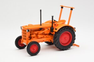 Hanomag R28 Põllumajanduse Traktor Minichamps 1:18