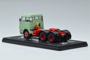 Henschel HS 19 TS Roheline IXO 1:43 TR151 Metall - pilt 5/6