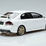 Honda Civic FD2 Type R Mugen Valge Otto 1:18 OT941 Vaik - image 2 of 6