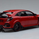 Honda Civic Type R GT FK8 Euro Spec Punane Otto 1:18 - image 2 of 6