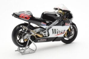Honda NSR500 West Honda Pons #65 L. Capirossi 500cc World Championship 2001 Minichamps 1:12 122016165 Metall - pilt 3/4