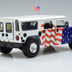 Hummer H1 General Gore-Lieberman USA 2000 Exoto 1:18 - image 3 of 7