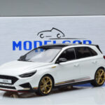 Hyundai i30 N PD Atlas Valge MCG 1:18 - image 6 of 6