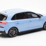 Hyundai i30 N Helesinine Otto 1:18 - image 2 of 6