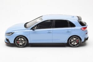 Hyundai i30 N Helesinine Otto 1:18 OT425 Vaik - pilt 3/6