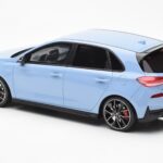 Hyundai i30 N Helesinine Otto 1:18 - image 5 of 6